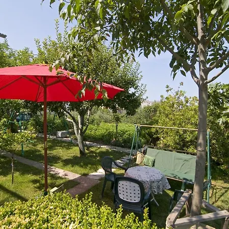 Daire Slavka - Garden Terrace Podstrana